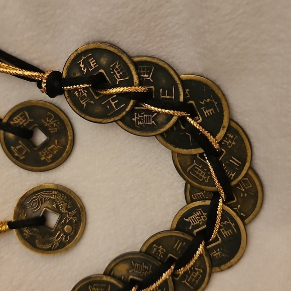 Vintage Chinese Coin Medallion Rope Necklace Earrings Set - Picture 5 of 6